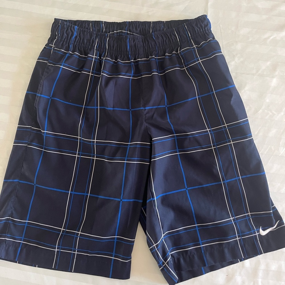Nike navy blue striped Swoosh active wear Shorts Men’s Med